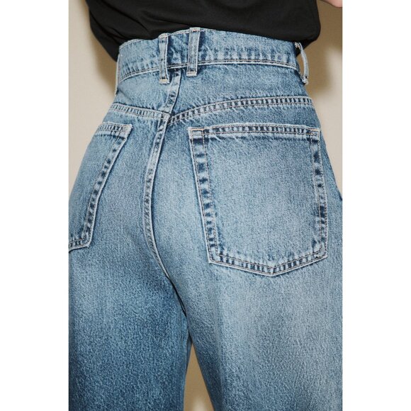 ZARA HIGH-WAIST TRF BARREL JEANS - Picture 7 of 10